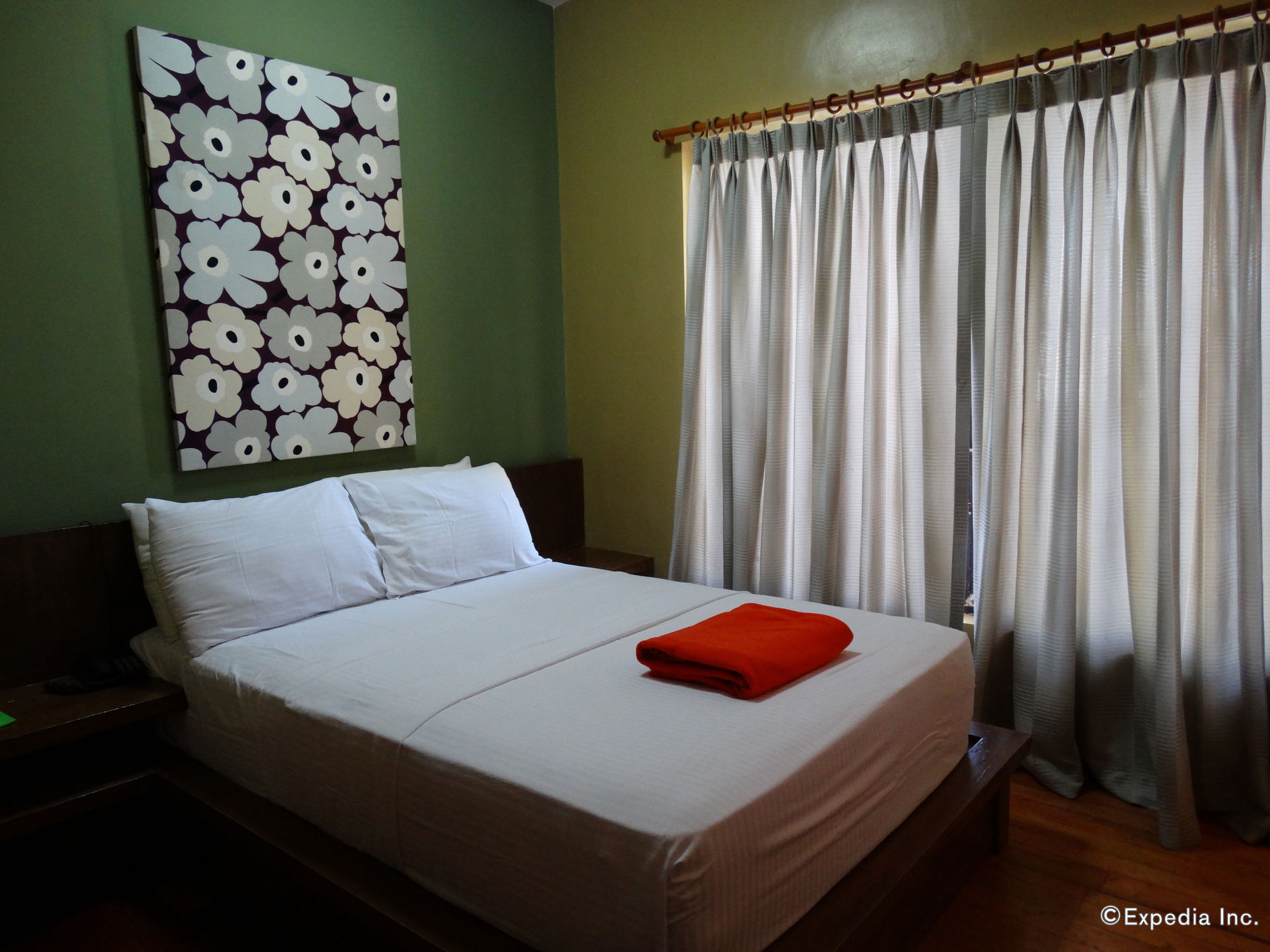 Purple Tree Bed & Breakfast Paranaque City Exterior photo